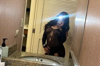 Foreign Super Wet freak 🤪 Ready to please 🥰Available 24/7 📲 OUTCALLS 🥂 - Image 6
