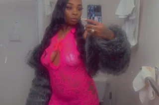 SEXY🥰😘 tatted UP 💜😘 QUEEN - Image 3